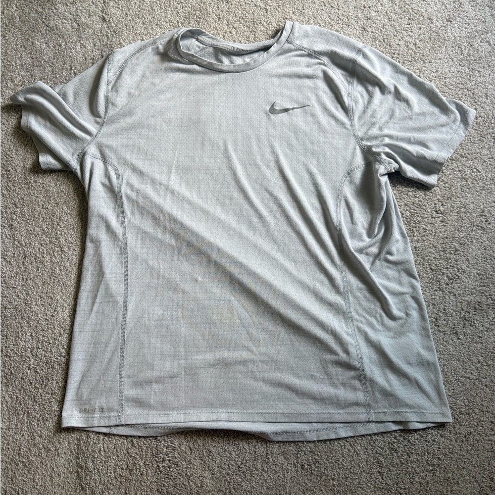 Nike Men's Gray T-Shirt Dri-Fit